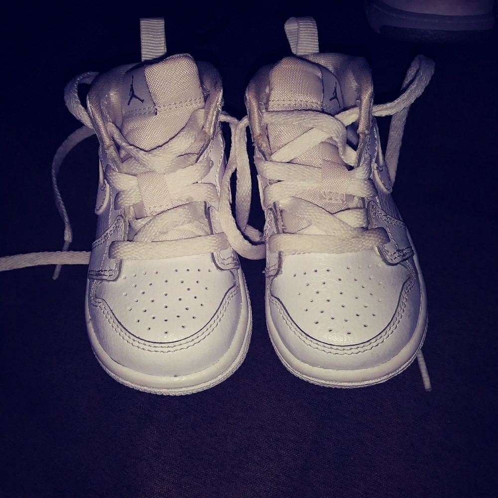 Baby jordan sneakers like new